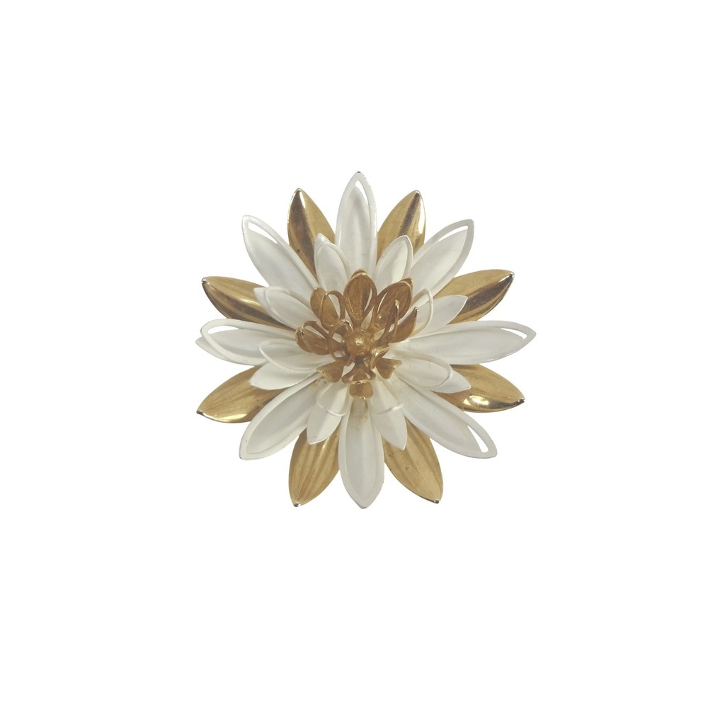 Sarah Coventry Water Lily Brooch White Gold Excellent Vintage Enamel Flower Pin